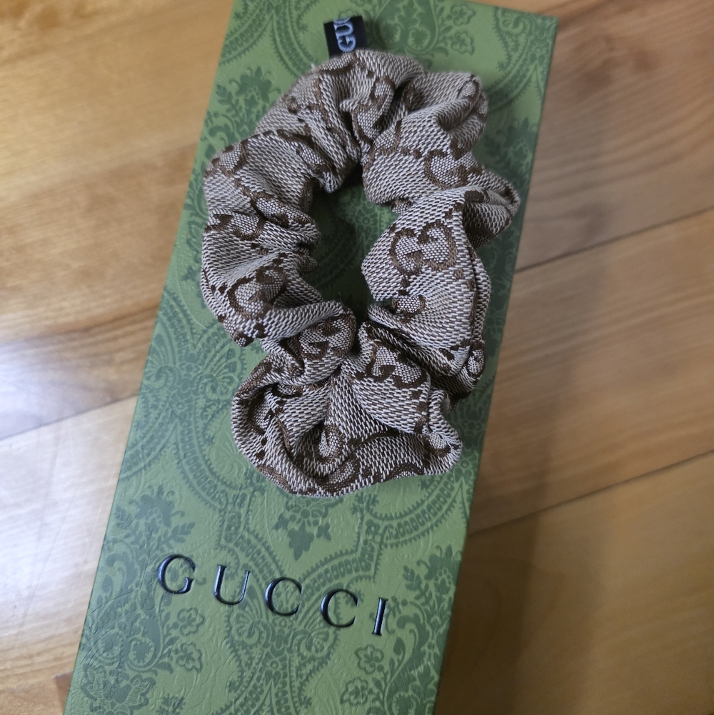Luxury Designer Style Hair Tie Scrunchie New